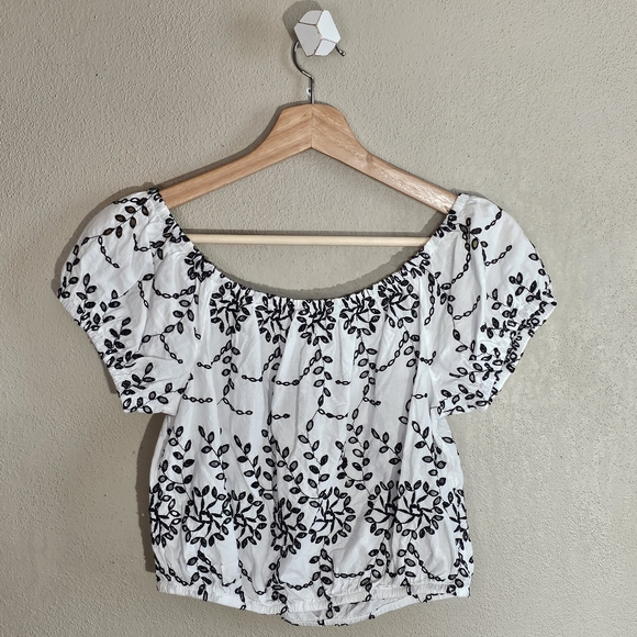 AEO Cropped Embroidered OTS Cropped Top, S - Picture 2 of 8